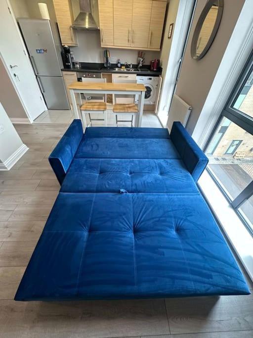 Cute Apartment Next To Colindale Station Edgware Buitenkant foto